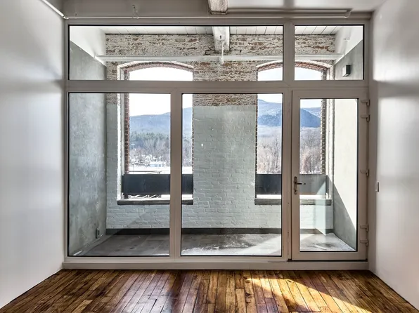 520 State Rd #303, North Adams, MA 01247