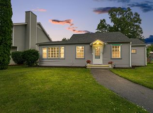 36889 N Oakwood Dr, Lake Villa, IL 60046