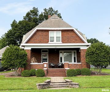 518 N Main St, Eureka, IL, 61530