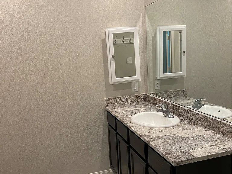 509 Congress Way — Photo 36