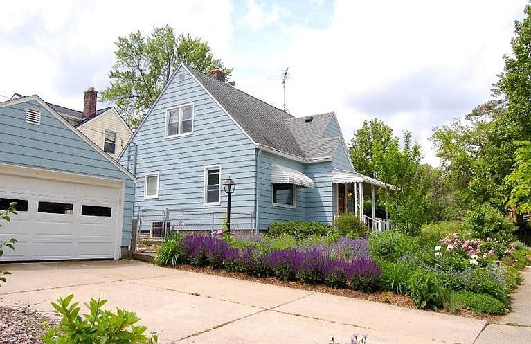2nd image of 1817 Abbott Ave
