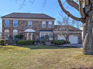 30 Homestead Cir, Marlboro, NJ 07746