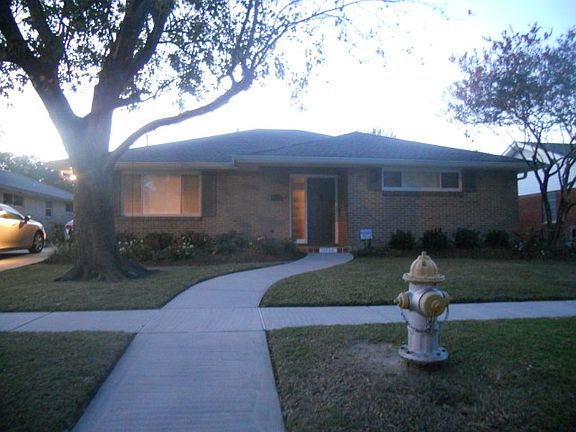 3rd image of 3516 Clifford Dr