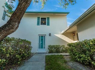 3247 38th Way S APT B, Saint Petersburg, FL 33711