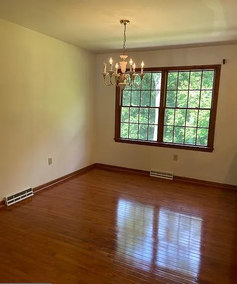 169 Stanford Rd — Photo 18