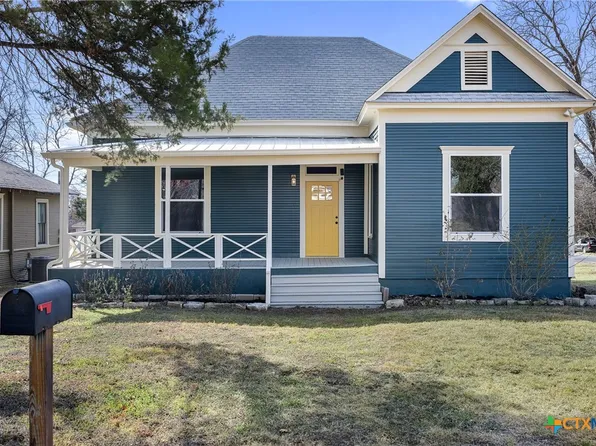 1019 W 4th St, Taylor, TX 76574