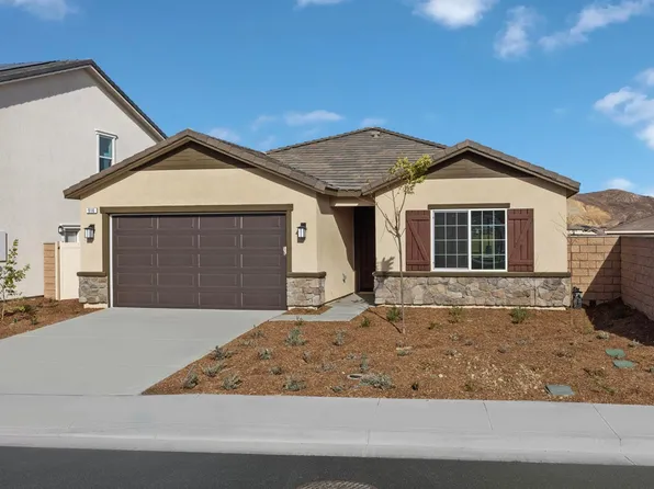 916 Pisa Way, Lake Elsinore, CA 92530