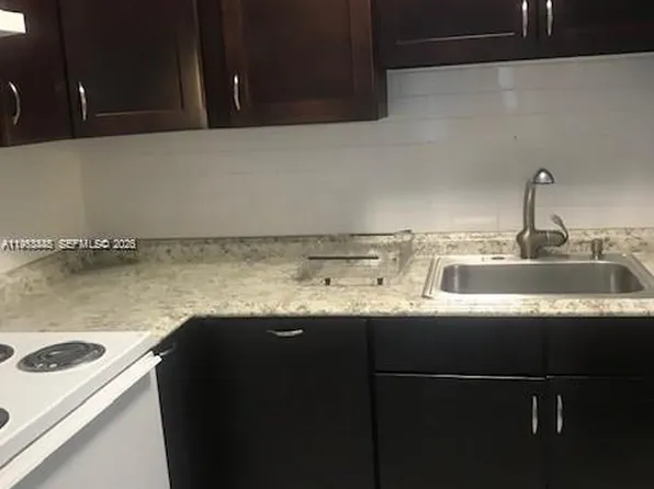 1420 Atlantic Shores Blvd APT 126, Hallandale, FL 33009