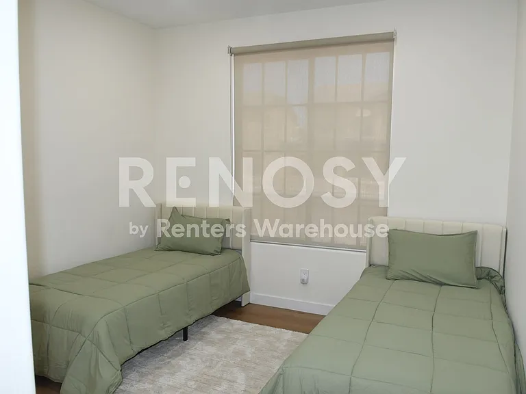 10413 W Roanoke Ave — Photo 14
