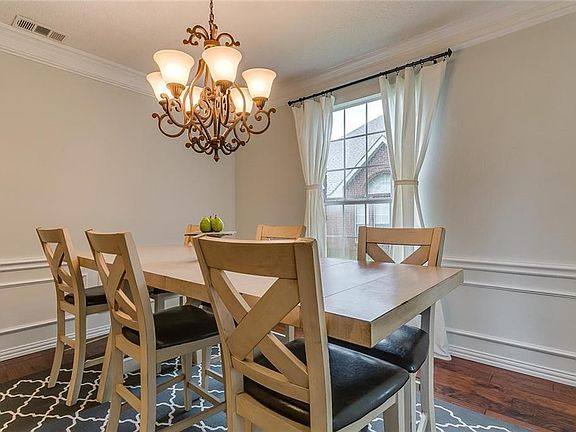 5th image of 617 Forest Bend Dr