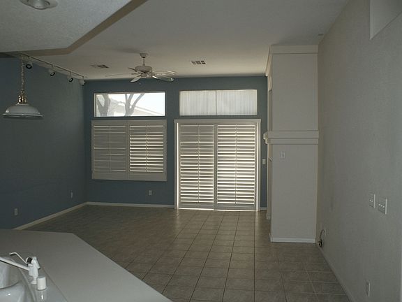 4th image of 9775 Pioneer Ave