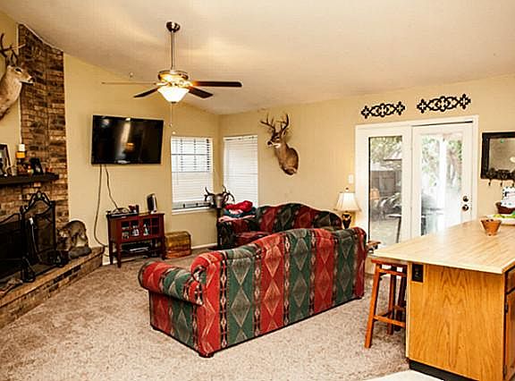 3rd image of 604 Ponderosa Dr