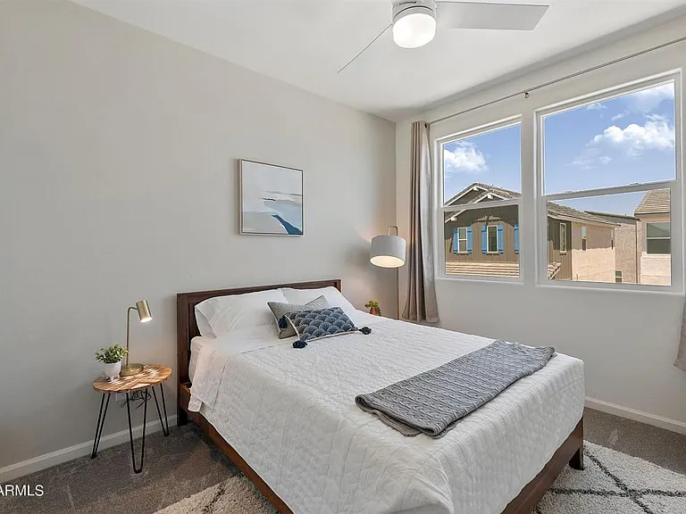 15704 W Polk St — Photo 14
