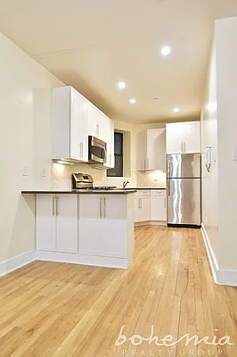 Rented by Bohemia Realty Group | media 2