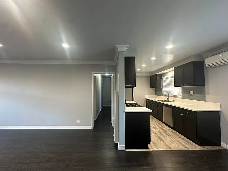 29 N Hidalgo Ave #E — Photo 5