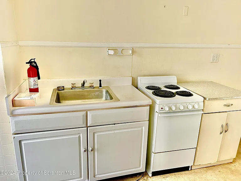 65 Willow Ave #4 — Photo 7