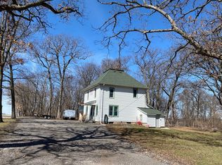 49W666 Middleton Rd, Maple Park, IL 60151