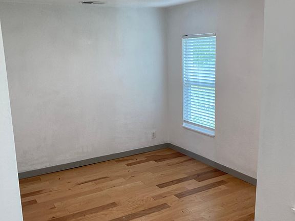 3rd image of 5840 N Fm 51