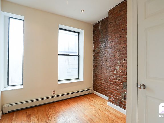 3rd image of 127 W 106th St APT 5B