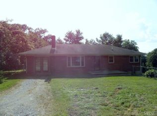 319 School Rd, Hurt, VA 24563