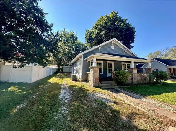 112 North St, Waynesville, MO 65583