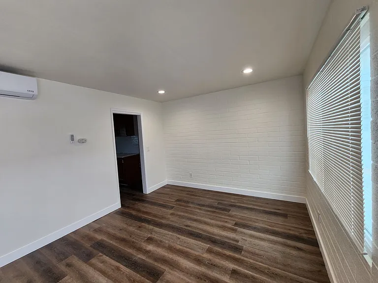 8620 Lampson Ave — Photo 5