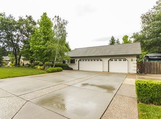 4265 Brittany Dr, Redding, CA 96002