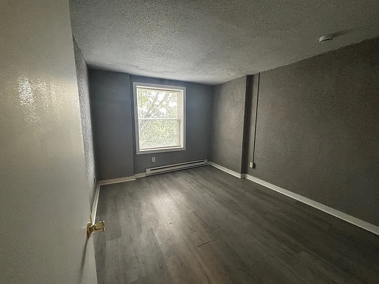 101 N 12th St #305 — Photo 4