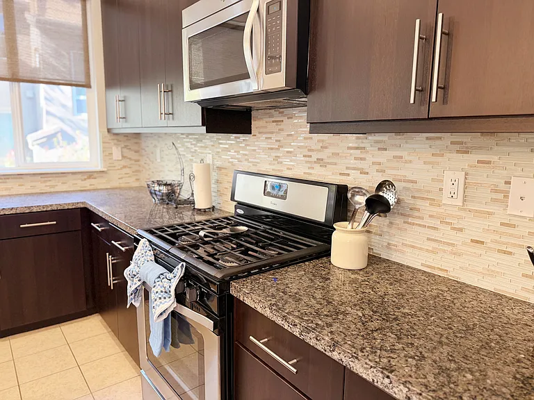 2423 Stearman Ln #1 — Photo 9