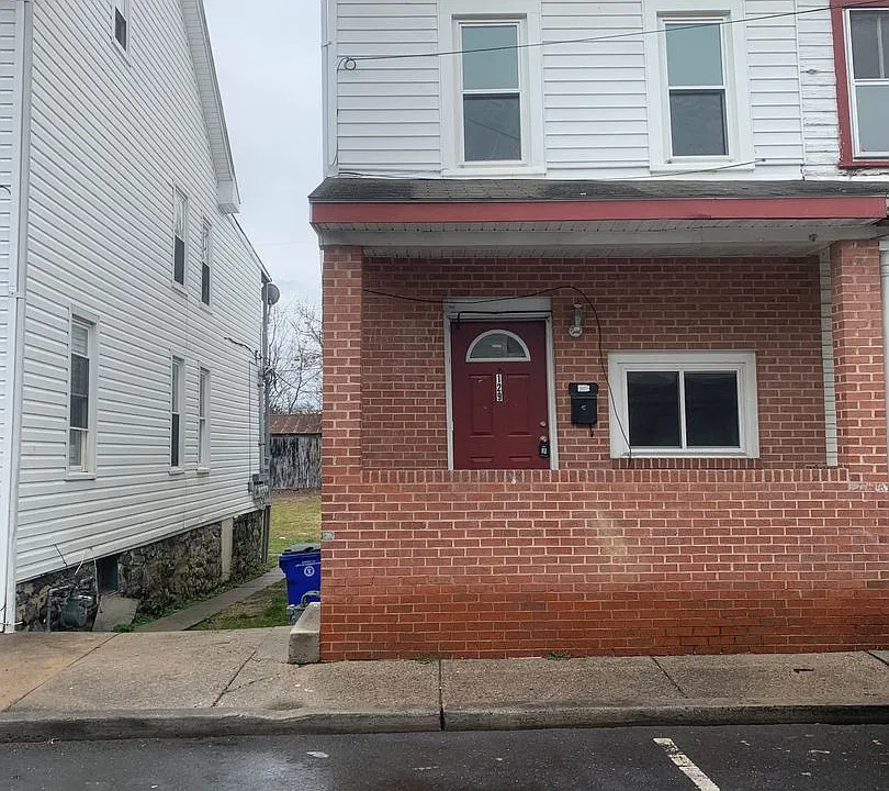 129 Ray St