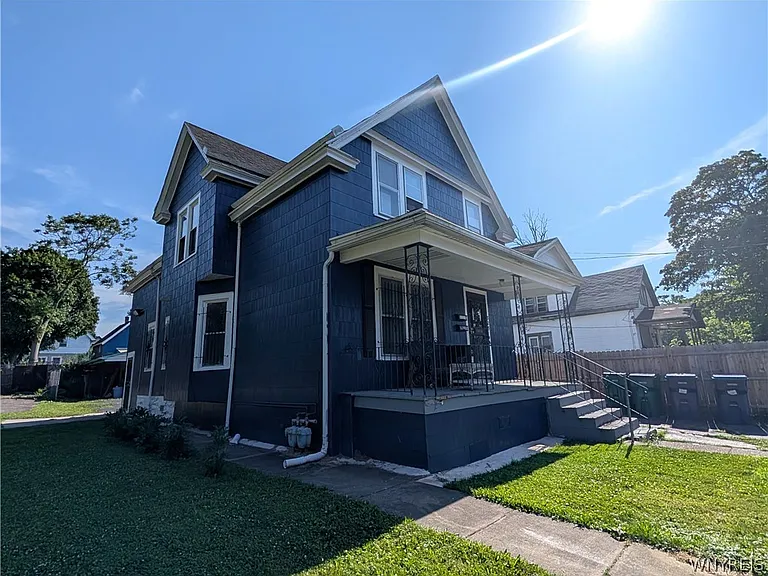 325 Box Ave — Photo 25