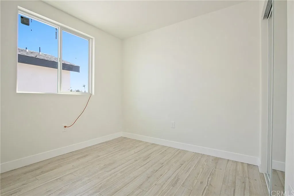 3 bed, 1200 sqft, $3,950 — Photo 4