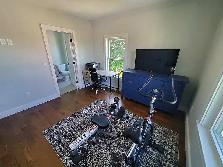240 Palfrey St #1 — Photo 15