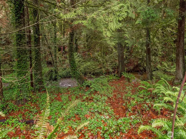 1930 Northlake Way NW, Bremerton, WA 98312