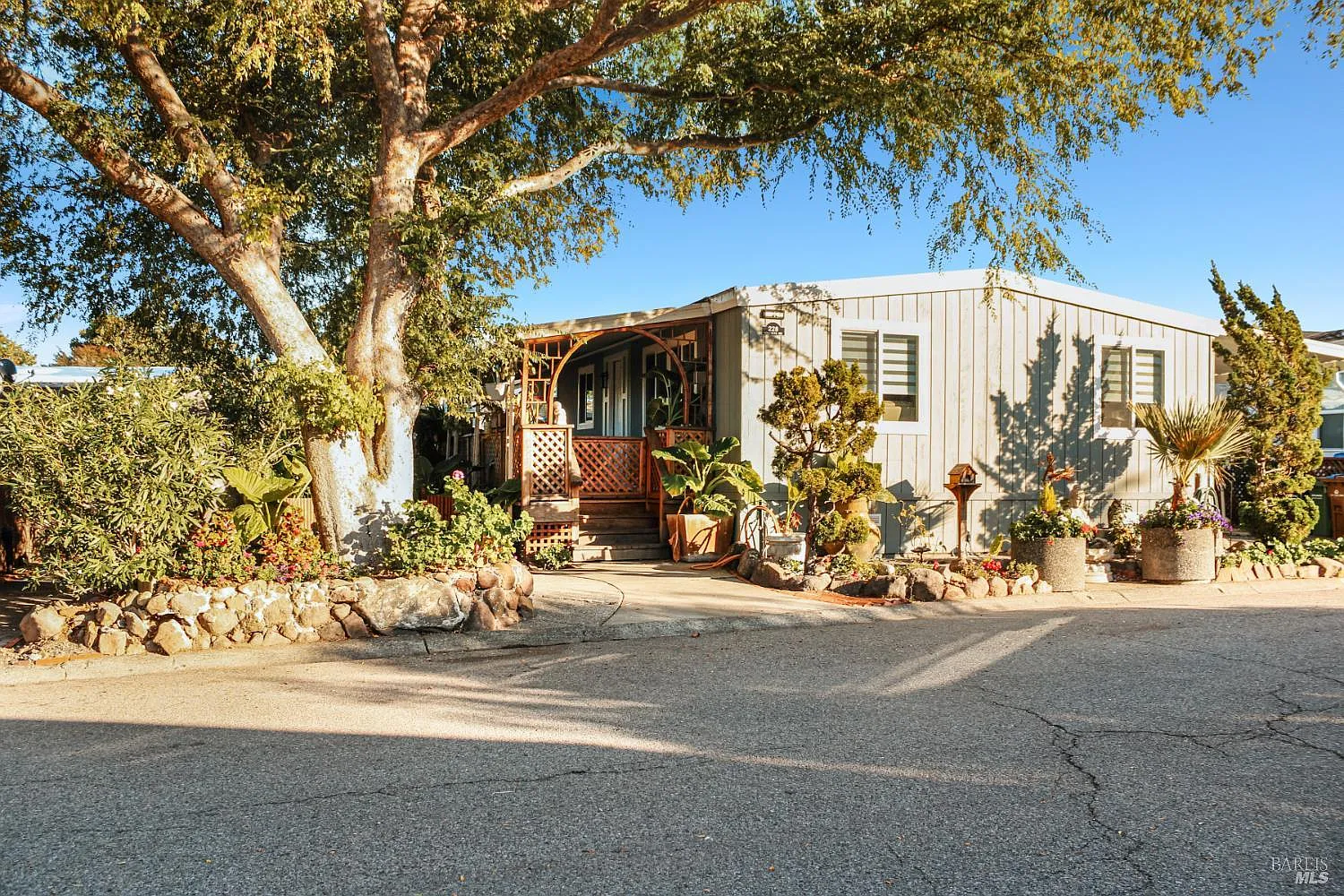 228 Yosemite Road photo 1