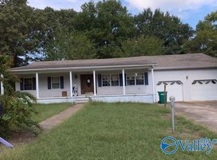 1607 Tennessee St, Sheffield, AL 35660