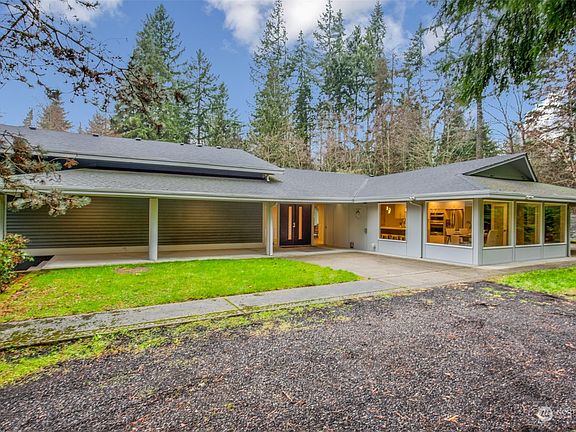 3rd image of 19425 238th Avenue NE