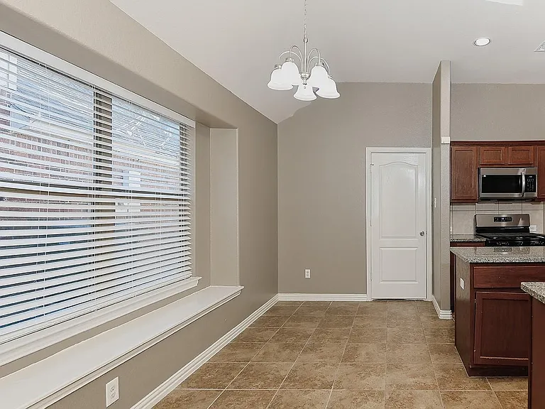 9606 Arched Oak Dr — Photo 9
