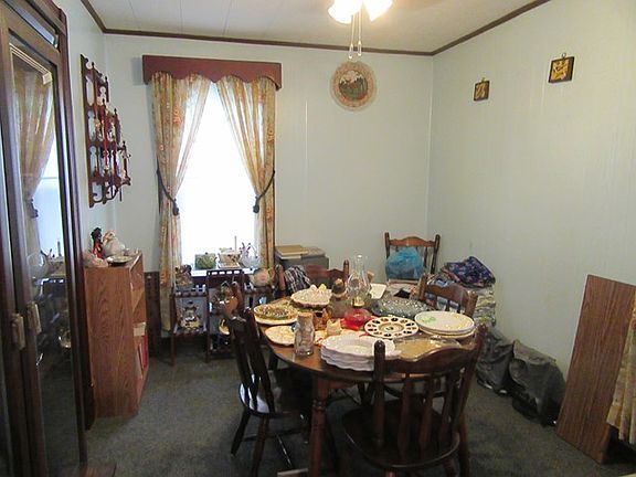 3rd image of 30 Kingsbury Ave