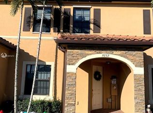 9232 W 33rd Ct, Hialeah, FL 33018