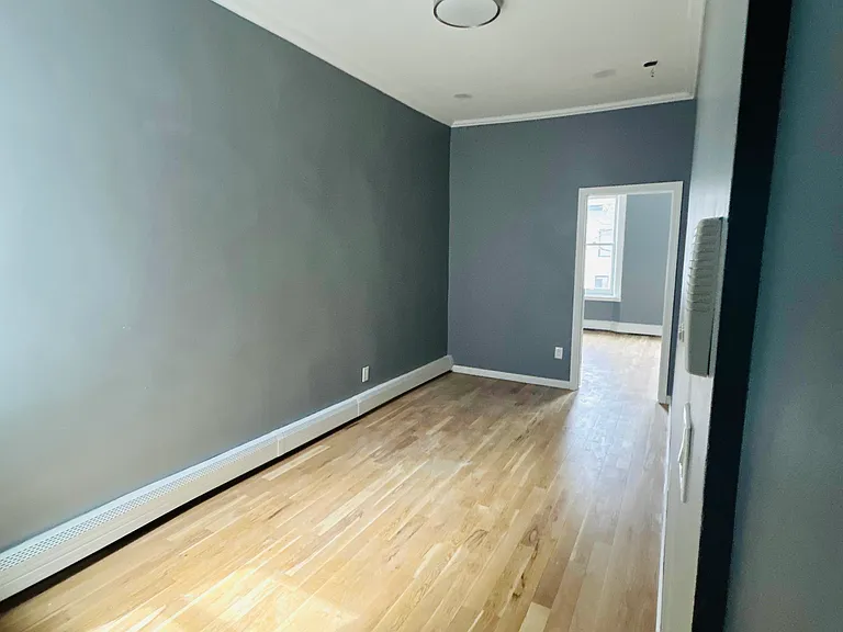 298 Cooper St #2 — Photo 4
