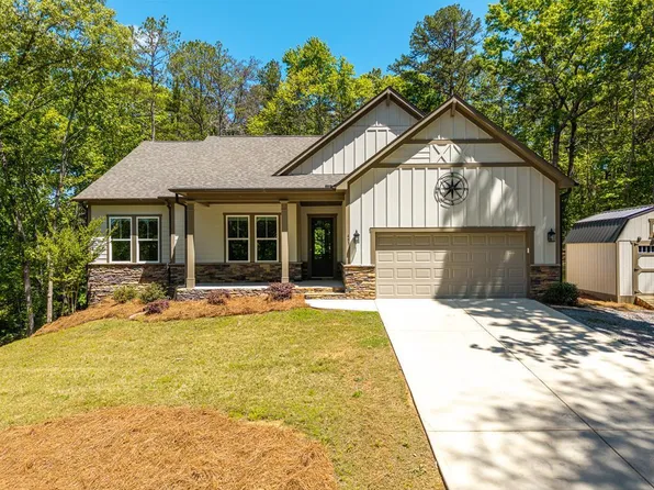 483 Linger Longer Dr, Ellijay, GA 30540