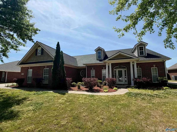 114 Legacy Cove Dr, Madison, AL 35756