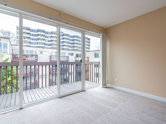 5th image of 6805 & 6811 Woodlawn Ave NE #1-110-39