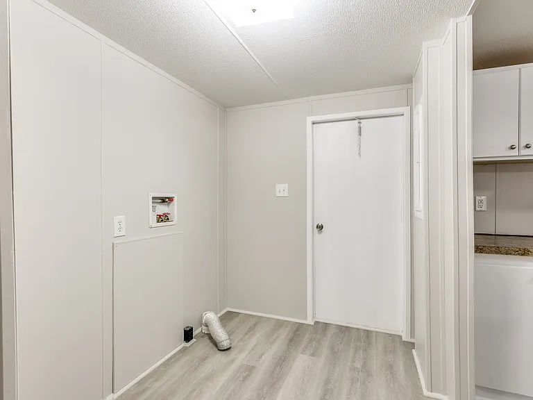 445 Arvel Cir — Photo 11
