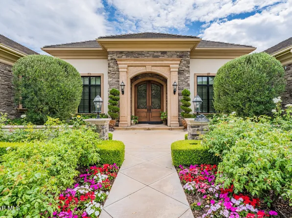 86 Williamsburg Way, Thousand Oaks, CA 91361