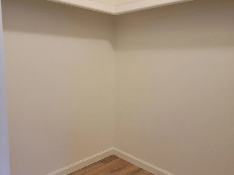 9689 N Donegal Pl — Photo 12
