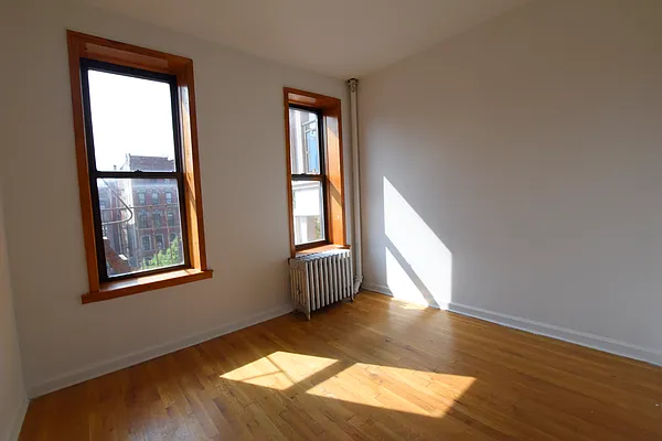 Rented by REAL New York | media 8