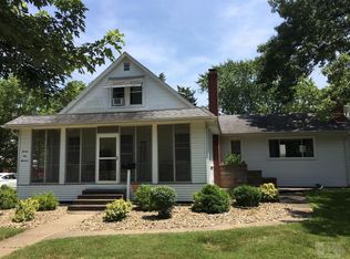 2100 S 10th St, Burlington, IA