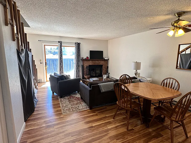 256 Cove Blvd #5 — Photo 3